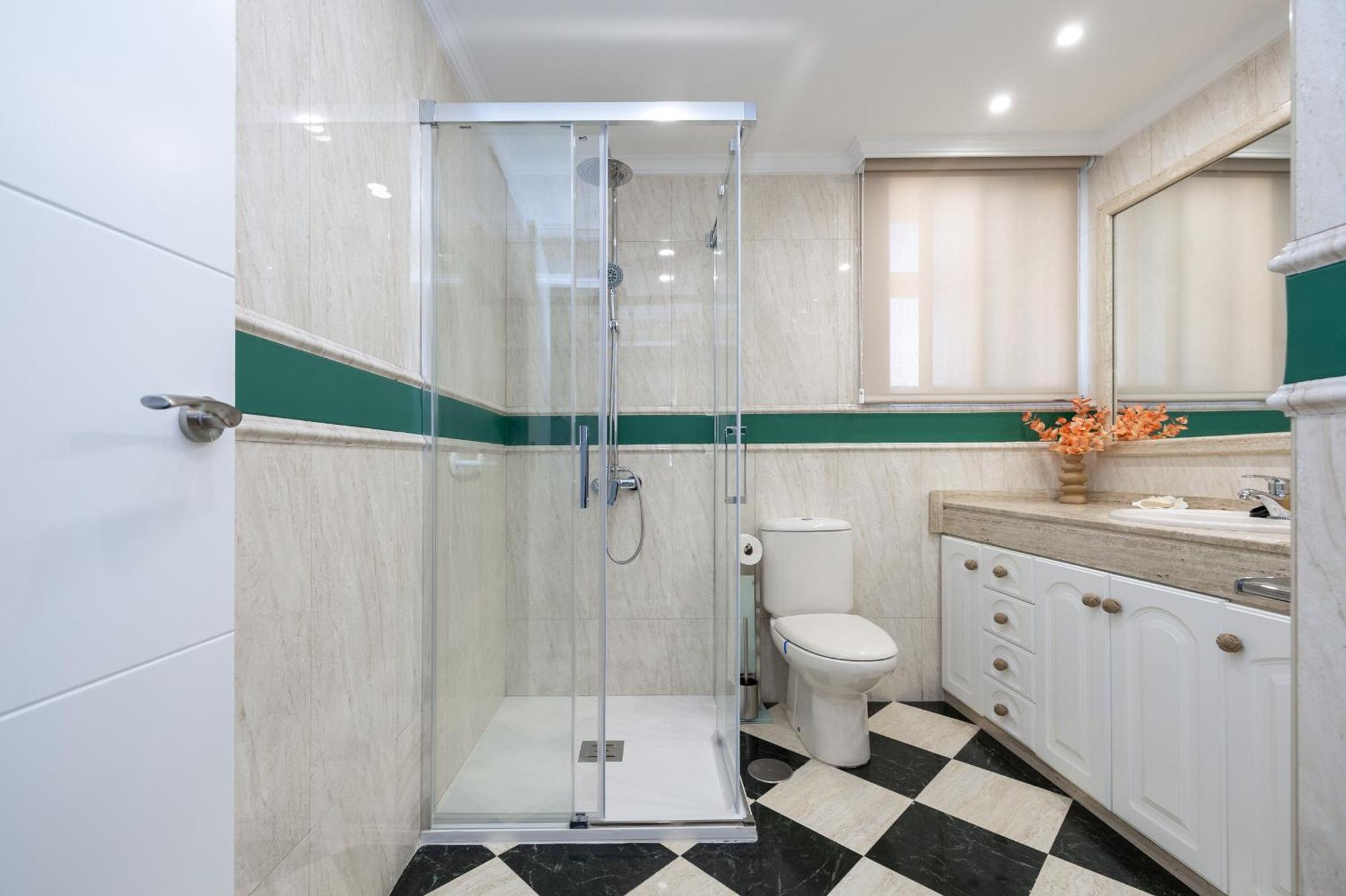 Royal View Apartment Granada