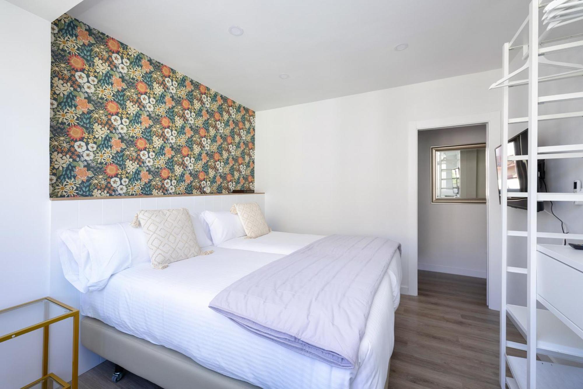 Royal View Apartment