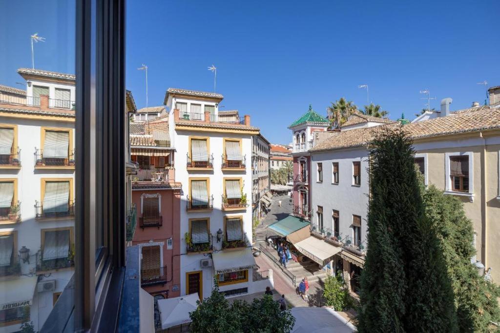 Royal View Apartment *